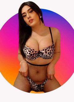 Asian HUGECOCK ASIAN TS KAYE - Acompañantes transexual in Bangkok Photo 16 of 17