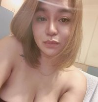 Asian real girl in town. - puta in Dubai Photo 15 of 15