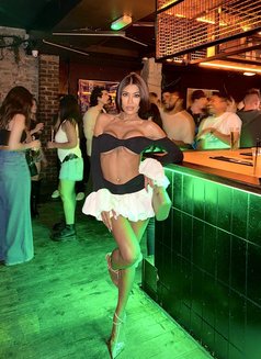 Asian Goddess in FULHAM - Acompañantes transexual in London Photo 20 of 26