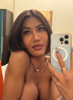 Asian Goddess in FULHAM - Transsexual escort in London Photo 23 of 28