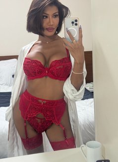 Asian Goddess in FULHAM - Transsexual escort in London Photo 24 of 28