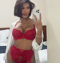 Asian Goddess in FULHAM - Transsexual escort in London Photo 23 of 27