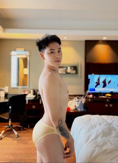 Asian Hot Dubai - Male escort in Dubai Photo 15 of 15