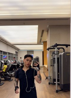 Asian Hot Dubai - Male escort in Dubai Photo 15 of 16