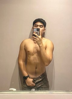Asian Huge D*ck - Male escort in Manila Photo 1 of 5