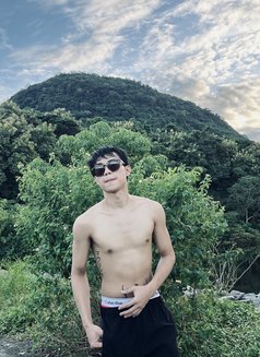 Asian John - Male escort in Manila Photo 12 of 12