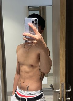 Asian John - Male escort in Manila Photo 13 of 13