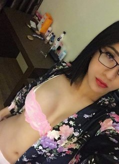 Asian Lady Boy - Transsexual escort in Makati City Photo 10 of 14