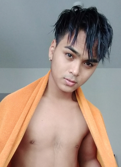 Asian Lover - Male escort in Makati City Photo 1 of 4