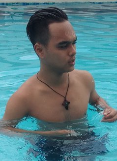 Asian Lover - Male escort in Makati City Photo 2 of 4