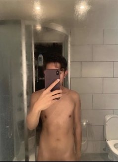 Asian Massage Experience - Male escort in London Photo 1 of 1