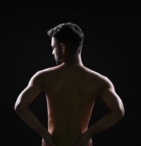 All genders and couple massage tantric x - Acompañantes masculino in Paris