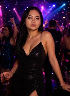 Asian Student Madeleine - escort in New Delhi Photo 4 of 4