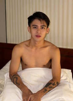 ASIAN TWINK - Acompañantes masculino in Bangkok Photo 9 of 12