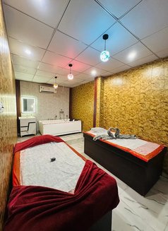 Asian Wellness Spa - escort in Noida Photo 5 of 7
