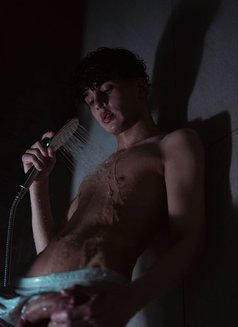 Twink xl - Male escort in İstanbul Photo 4 of 6