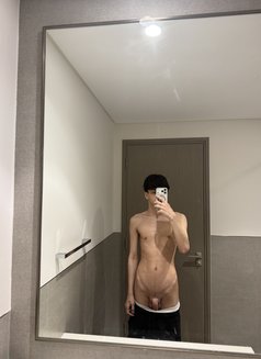 Twink xl - Male escort in İstanbul Photo 5 of 6