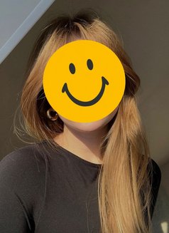 Asiangurl - escort in Noida Photo 1 of 3