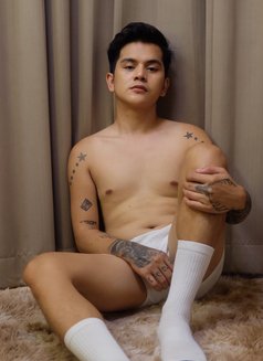 AsianSTUD - Male escort in Bangkok Photo 6 of 7