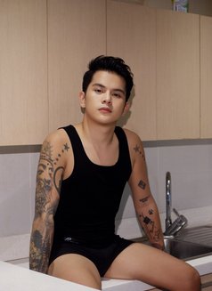 AsianSTUD - Male escort in Bangkok Photo 7 of 8