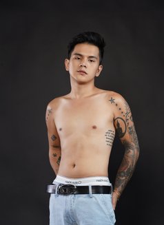 AsianSTUD - Male escort in Bangkok Photo 17 of 18