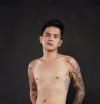 AsianSTUD - Acompañantes masculino in Bangkok