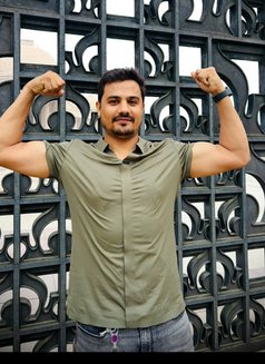 Asif 24 Hours call me - masseur in New Delhi Photo 7 of 8
