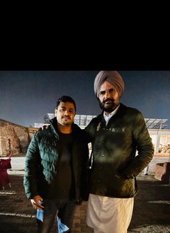 Asif 24 Hours - masseur in New Delhi Photo 12 of 15