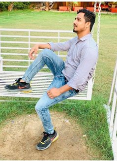 Asif 24 Hours call me - masseur in New Delhi Photo 13 of 19