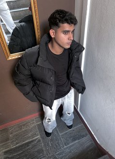 asif - Male adult performer in Mumbai Photo 4 of 5