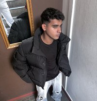 asif - Intérprete masculino de adultos in Mumbai