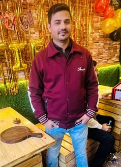 Asif 24 Hours - masseur in New Delhi Photo 7 of 15