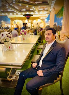 Asif - masseur in New Delhi Photo 6 of 23