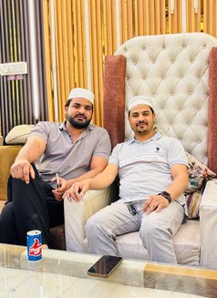 Asif - masseur in New Delhi Photo 11 of 23