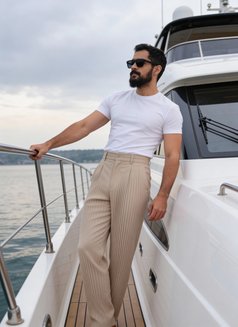Asim - Male escort in Dubai Photo 7 of 7