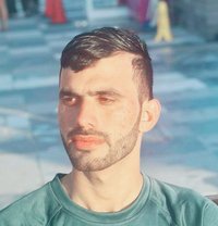 Asksafi - Intérprete masculino de adultos in Ajmān