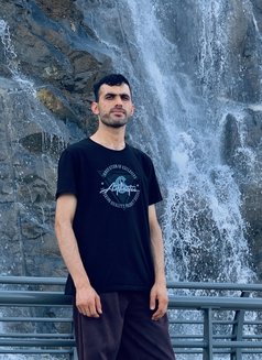 Asksafi - Male adult performer in Ajmān Photo 13 of 20