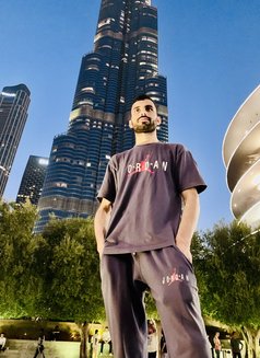 Asksafi - Male adult performer in Ajmān Photo 19 of 20