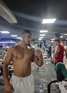 Aslan - Male escort in İstanbul Photo 4 of 6