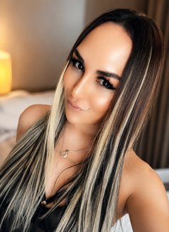 Aslı from Turkey 🇹🇷 - Transsexual escort in Dubai Photo 23 of 23