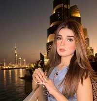 Asma - puta in Dubai Photo 1 of 2