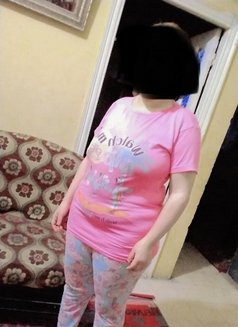 Samia ahmed - escort agency in Cairo Photo 1 of 2