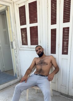 Ass Destroyer - Dominador masculino in Beirut Photo 1 of 2