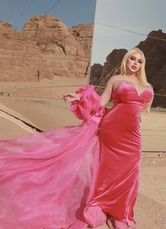 Queen Monika - Acompañantes transexual in Riyadh Photo 10 of 12