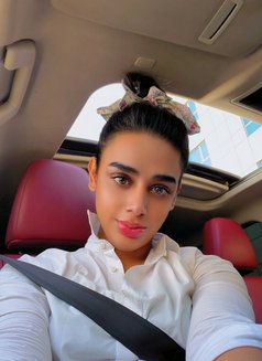 Asseel - Transsexual escort in Al Manama Photo 3 of 5