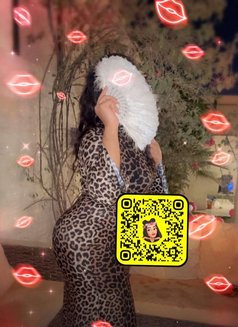 Assel - Transsexual escort in Riyadh Photo 3 of 4