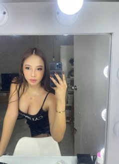 Assiana Mika ( camshow and content) - escort in Manila Photo 7 of 18