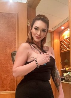 ASTONISHING SEXY LEXI - Acompañantes transexual in Hong Kong Photo 25 of 28