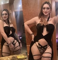 ASTONISHING SEXY LEXI - Transsexual escort in Hong Kong