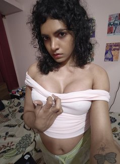 Astoria - Transsexual escort in Bangalore Photo 9 of 9